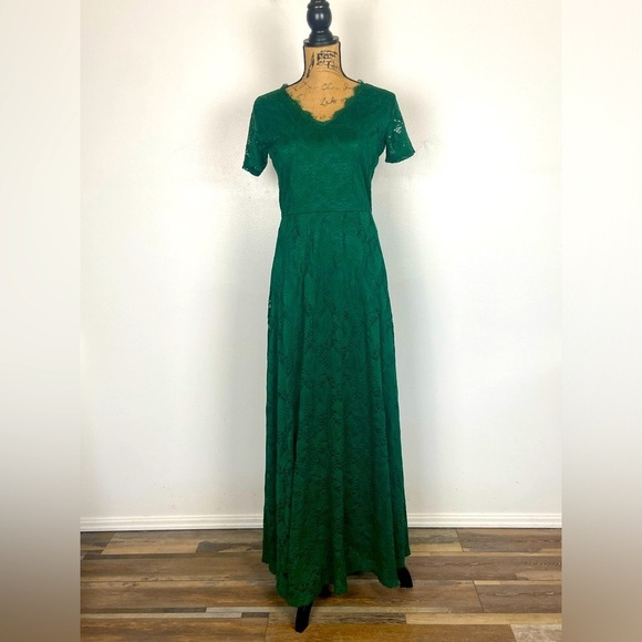 Rephyllis Women's Lace Maxi Dress M Green V-Neck Romantic Feminine Short Sleeves - Picture 1 of 12